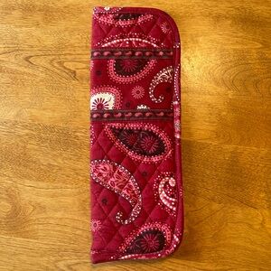 Vera Bradley styling tool pouch. Approx 11x4